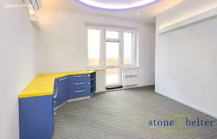 Prodej bytu 1+1 80 m² Kolbenova, Praha - Vysočany