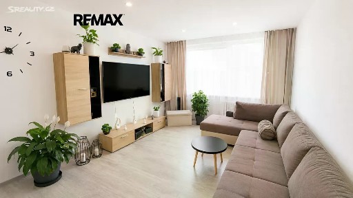 Prodej bytu 1+kk 29 m² Hostivařská, Praha - Hostivař