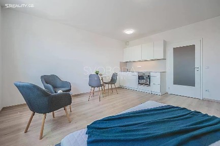 Pronájem bytu 1+kk 32 m² Antonína Petrofa, Hradec Králové - Nový Hradec Králové