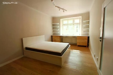 Pronájem bytu 2+kk 54 m² Sekaninova, Praha - Nusle
