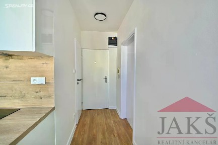 Pronájem bytu 1+1 33 m² Radkovská, Telč - Telč-Staré Město