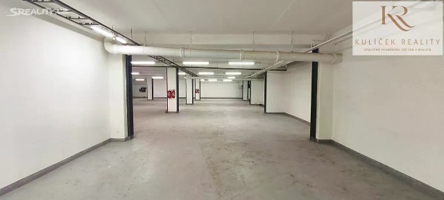 Pronájem skladového prostoru 435 m² Ve žlíbku, Praha - Horní Počernice