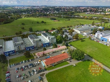Pronájem skladového prostoru 378 m² Ve žlíbku, Praha - Horní Počernice