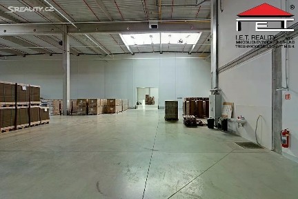 Pronájem skladového prostoru 2707 m²