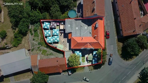 Prodej restaurace 320 m²