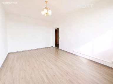 Pronájem bytu 2+1 51 m² Vietnamská, Ostrava - Poruba
