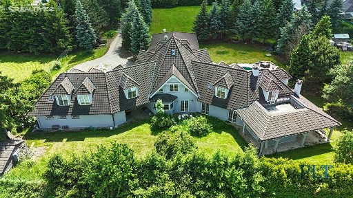 Prodej vily 764 m², pozemek 2792 m²
