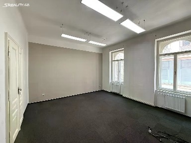 Pronájem kanceláře 137 m² Středova, Brno - Brno-město