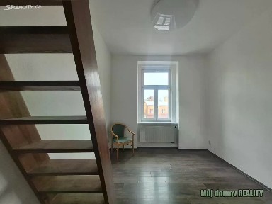 Pronájem bytu 1+kk 21 m² Freyova, Praha - Vysočany