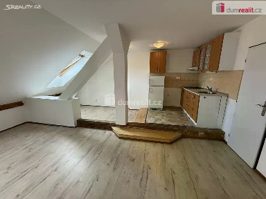 Pronájem bytu 2+kk 60 m² Jindřicha Plachty, Praha - Smíchov
