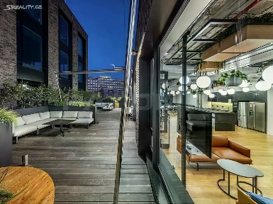 Pronájem kanceláře 912 m² Italská, Praha - Vinohrady