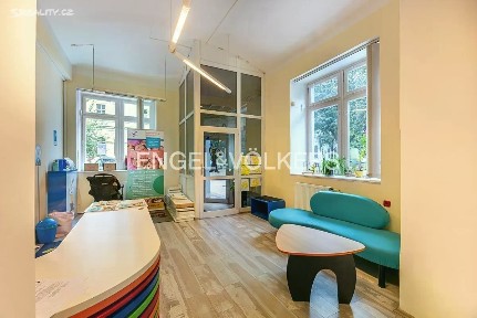 Pronájem komerční nemovitosti 175 m² Václavkova, Praha - Dejvice