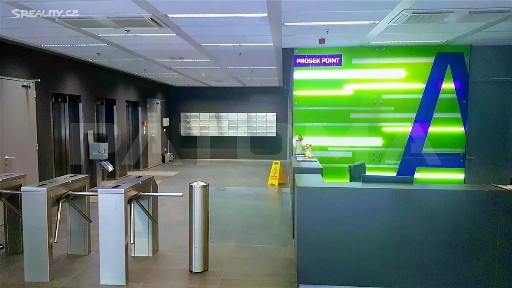 Pronájem kanceláře 1154 m² Prosecká, Praha - Prosek