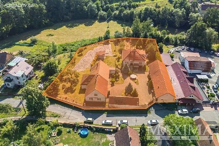 Prodej rodinného domu 340 m², pozemek 4800 m²
