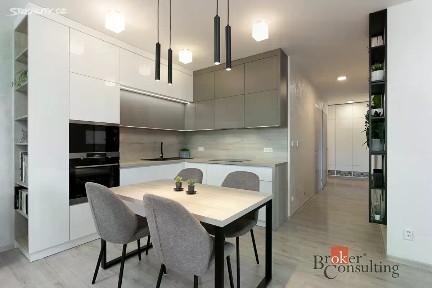 Prodej bytu 3+kk 104 m² Bílovecká, Opava - Kylešovice