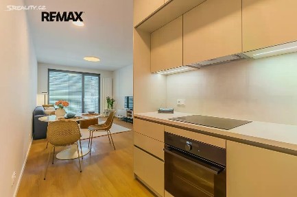 Pronájem bytu 2+kk 50 m² Drahobejlova, Praha - Libeň