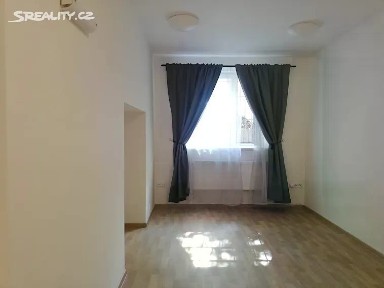 Pronájem bytu 1+kk 23 m² Karpatská, Praha - Vršovice