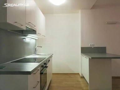 Pronájem bytu 2+kk 49 m² Karpatská, Praha - Vršovice