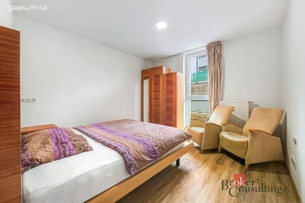 Pronájem bytu 2+1 48 m² Kreuzmannova, Plzeň - Skvrňany