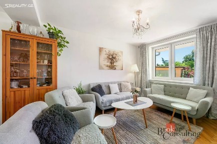 Prodej rodinného domu 220 m², pozemek 208 m²