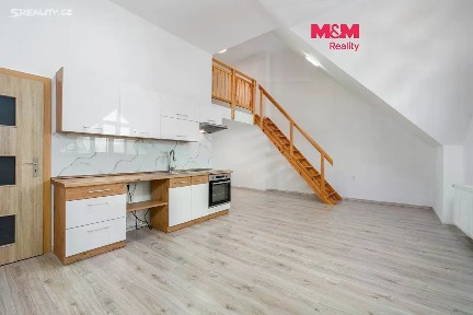 Pronájem bytu 2+kk 50 m² Ústecká, Chlumec