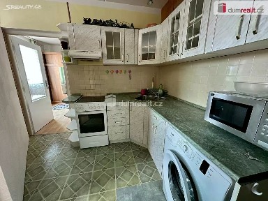 Pronájem bytu 1+1 35 m² Mládežnická, Karlovy Vary - Rybáře