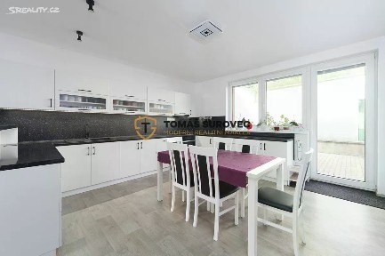 Pronájem bytu pokoje 17 m² K Luhám, Zlín - Louky