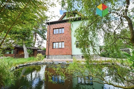 Prodej rodinného domu 235 m², pozemek 1790 m²