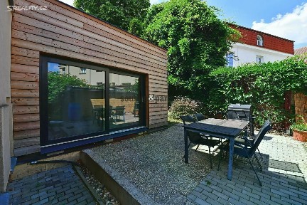 Prodej rodinného domu 352 m², pozemek 421 m² U boroviček, Praha - Řepy