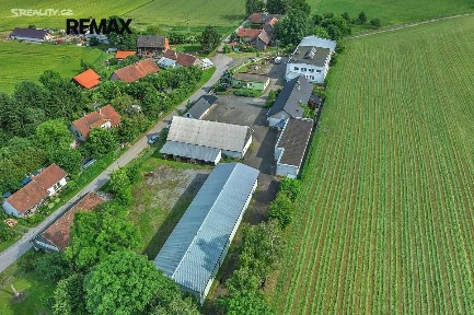 Pronájem výrobní haly, prostoru 1424 m² Radim - Studeňany