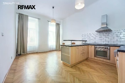 Pronájem bytu 2+1 67 m² Bořivojova, Praha - Žižkov