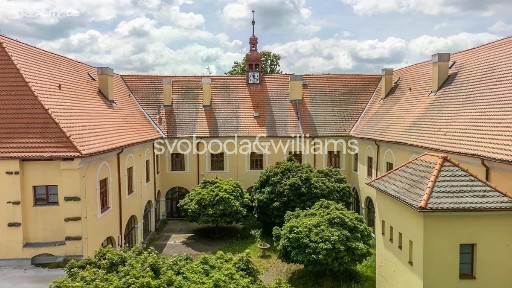 Prodej ubytovacího zařízení 1672 m²