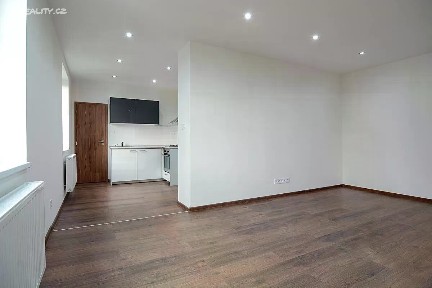 Pronájem bytu 1+kk 40 m² Hasičská, Ostrava - Hrabůvka