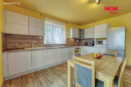 Prodej rodinného domu 121 m², pozemek 1030 m²