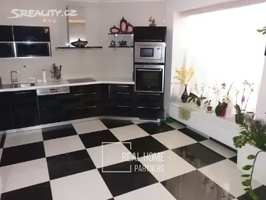 Prodej rodinného domu 150 m², pozemek 226 m²
