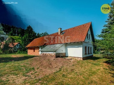 Prodej rodinného domu 272 m², pozemek 5189 m²