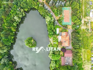 Pronájem rodinného domu 450 m², pozemek 32000 m² Olomouc - Černovír