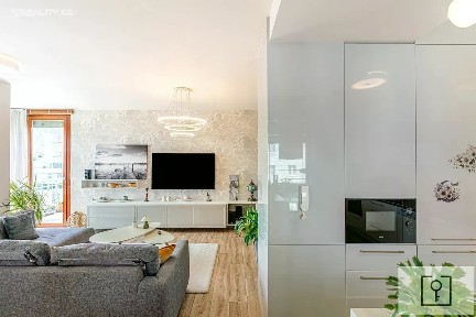 Prodej bytu 6 pokojů a více 178 m² Kodaňská, Praha - Vršovice