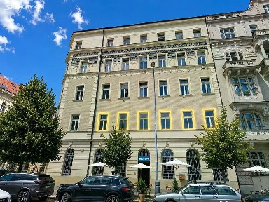 Prodej bytu 5+kk 117 m² náměstí Jiřího z Poděbrad, Praha - Vinohrady