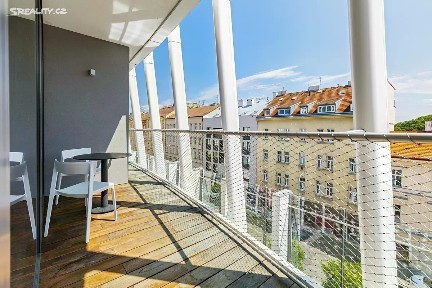 Pronájem bytu 2+kk 62 m² Holečkova, Praha - Smíchov