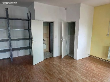 K Žižkovu, Praha - Vysočany