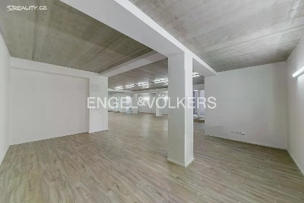Pronájem kanceláře 136 m² Nad Bertramkou, Praha - Smíchov