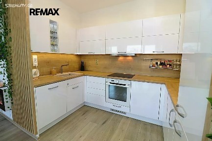 Prodej bytu 4+kk 132 m² Husova, Pardubice - Bílé Předměstí