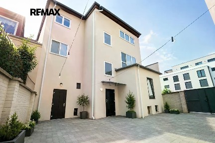 Prodej obchodního prostoru 290 m²