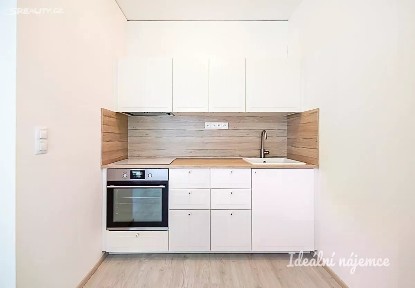 Pronájem bytu 1+kk 33 m² Chlebovická, Praha - Letňany