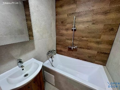 Pronájem bytu 1+1 35 m² Ervěnická, Jirkov