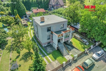 Prodej rodinného domu 179 m², pozemek 896 m²