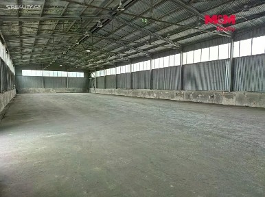 Pronájem skladového prostoru 940 m² Osík