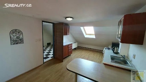 Pronájem bytu 3+1 88 m² Skopalíkova, Kroměříž