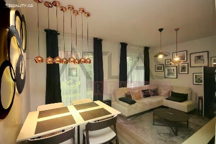Prodej bytu 4+kk 88 m² U svahu, Praha - Slivenec